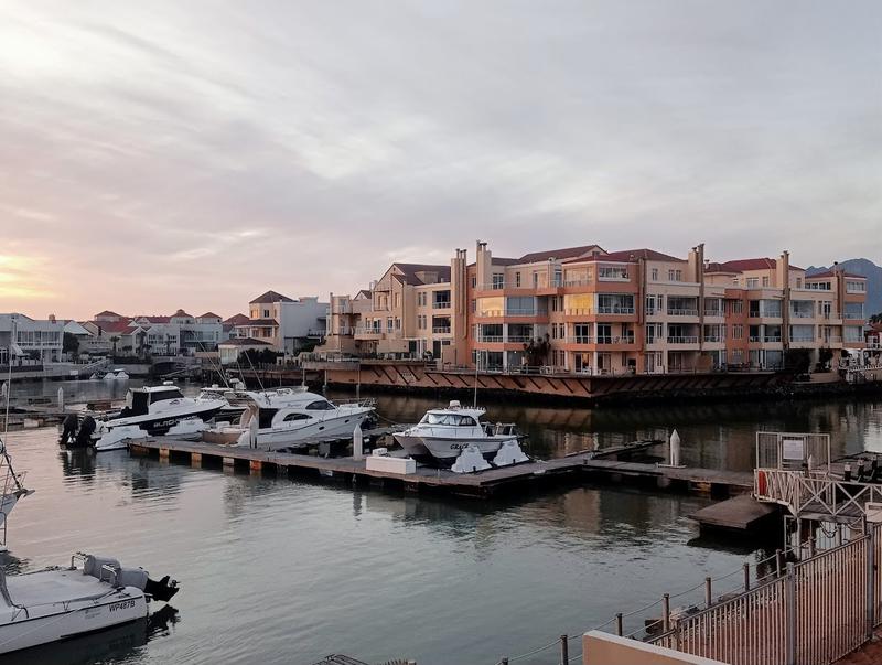 To Let 3 Bedroom Property for Rent in Somerset West Western Cape